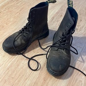 Dr Martens brown combs leather boots